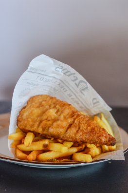 Plan des mains Fish & Chips Méribel pistes Hiver 2023 ©Infosnews-50.jpg