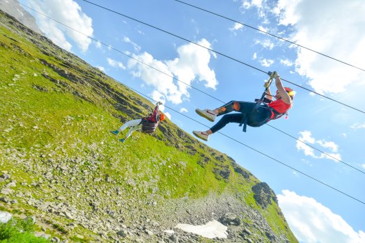 double-tyrolienne-la-bee-val-thorens-ete-2020-a9-infosnews-5-632d78b1baba8354639341.jpeg