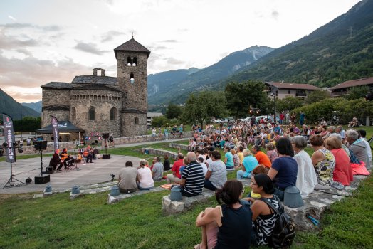 feteaimecreditlaplagne-632d799fa02ba822674445-647f44ac46557003455585.jpeg