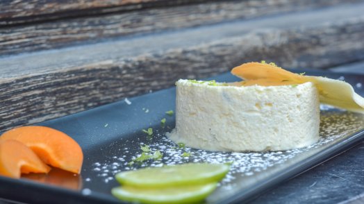 le refuge-meribel-été2023-©infosnews-46-Parfait glacé citron vert romarin.jpg