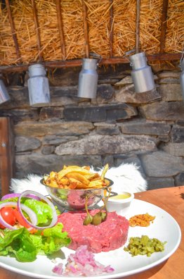 le corbeleys-saint-martin-de-belleville-été2023-©infosnews-tartare-176.jpg