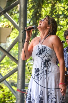 Ca chante à Brides - Brides-les-Bains ETE 2022 ©Infosnews-20.jpg