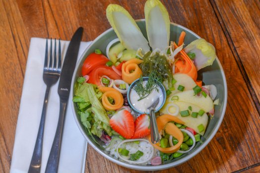 CDF le Comptoir-Les Ménuires-été2023-©infosnews-53-Buddha Bowl Végétarien.jpg