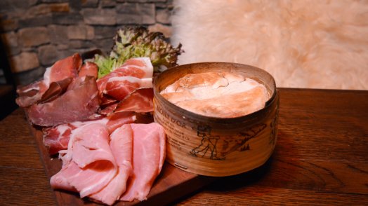 CDF Ineos Club House Fromage- Courchevel -hiver2024-©infosnews-52.jpg