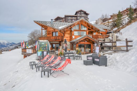 La table des marmottes-les menuires-hiver2024-©infosnews-24.jpg
