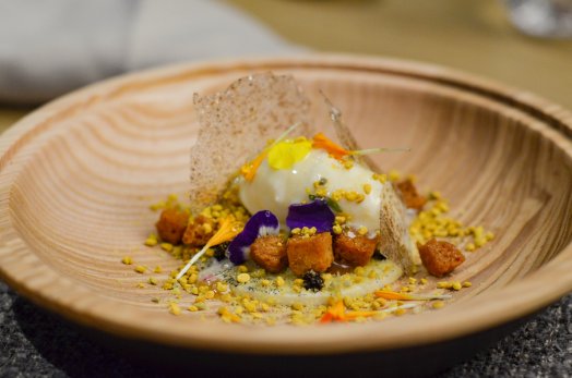 CDF L'alpage Annapurna-Courchevel -hiver2024-Le Miel laitier, crème Tahitensis, brioche et glace au lait©infosnews-197.jpg