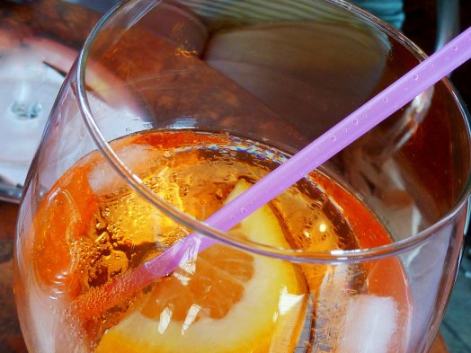 aperol-spritz-1477435_1280.jpg