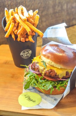 Accro-Burger Factory-Courchevel-hiver2024-©infosnews-22.jpg
