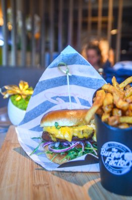 Accro-Burger Factory-Courchevel-hiver2024-©infosnews-50.jpg