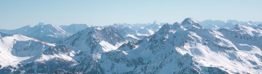 3-vallees-panorama-vallee-maurienne-orelle-caron-cc-alexis-brot.jpg