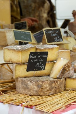 cheese-8274861.jpg