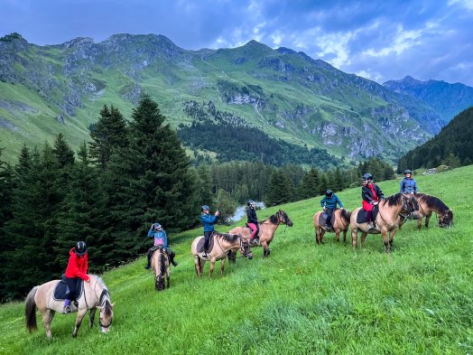 randonn‚e ‚questre nocturne - Le P'tit Ranch-CHAMPAGNY-‚t‚2024-¸infosnews-77.jpg