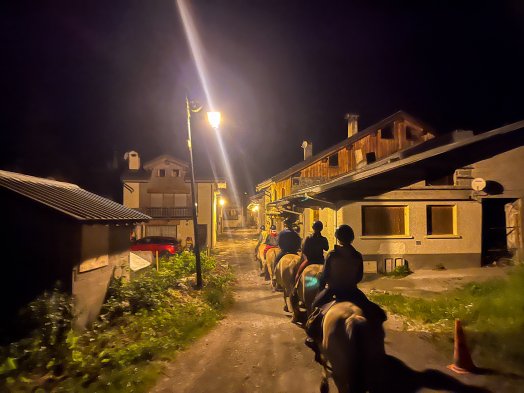 randonn‚e ‚questre nocturne - Le P'tit Ranch-CHAMPAGNY-‚t‚2024-¸infosnews-90.jpg