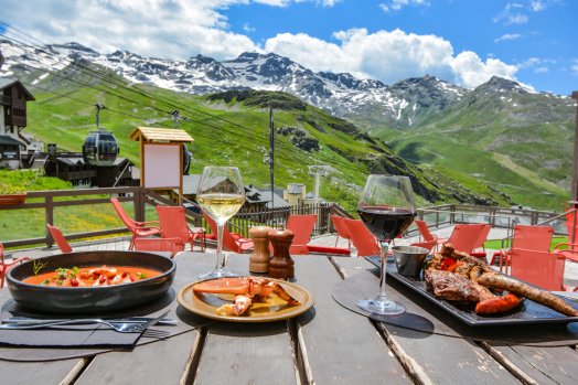 CDF Beef & Lobster-Val Thorens-été2024-©infosnews-85.jpg