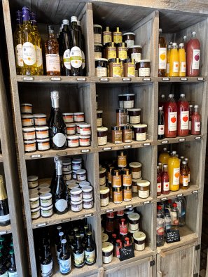 epicerie du praz - maison Pinturault-courchevel-été2024-©infosnews-5.jpg