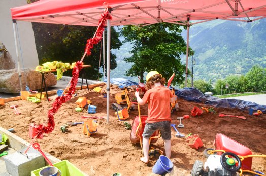 Festoche des mioches-Montalbert-été2024-©infosnews-25.jpg