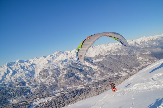 Parapente L'atelier du Vent Courchevel Hiver 2022 © Infosnews-44.jpg