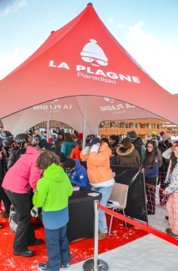 Born to be show-La Plagne-hiver2024-©infosnews-24.jpg