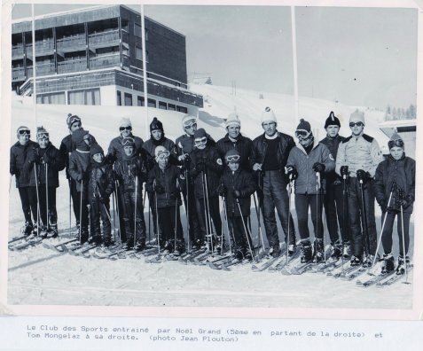 1970-photo-de-groupe-jean-plouton-632d78c3d3ff6803060628.jpg