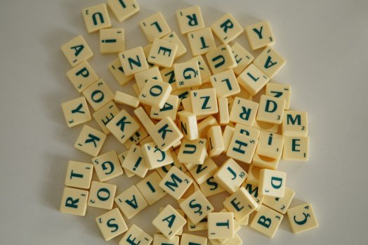 scrabble-tiles-5981982_1280.jpg