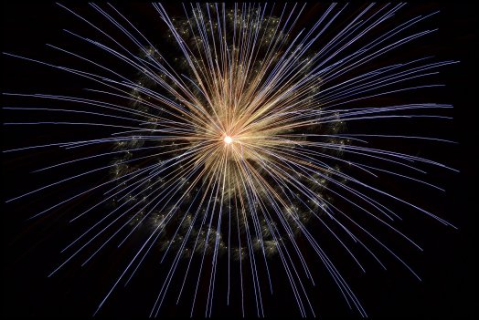 fireworks-102971_1920.jpg