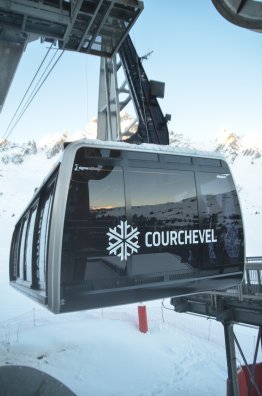 Saulire téléphérique - first track - conducteur-Courchevel-hiver2025-©infosnews-14.jpg