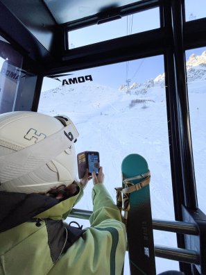 Saulire téléphérique - first track - conducteur-Courchevel-hiver2025-©infosnews-5.jpg