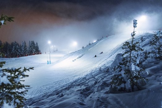 01022017-domaine-skiable-luge-nocturne-mottaret-cc-david-andre-expinf (11).jpg