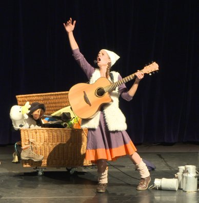 ninon 1.jpg