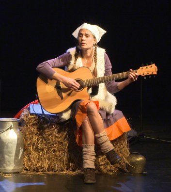 ninon 4.jpg