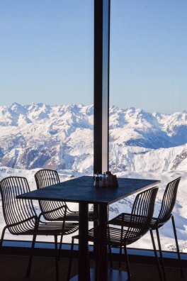 CDF Caron 3200 - Restaurant- Val THorens-hiver2025-©infosnews-37.jpg