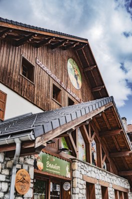 Cooperative_Laitiere_Beaufort_Canton_Aime-Mairie_d-Aime-la-Plagne_JM-34701.JPG