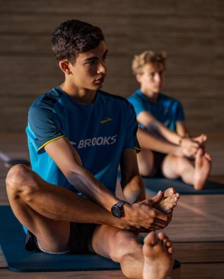 brooks-3-65b781484570f291086028.jpeg