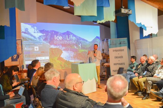 agir pour les glaciers-bourg saint maurice-hiver2025-©infosnews-18.jpg