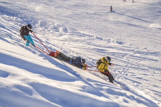pisteurs-secouristes-val-thorens-hiver-2023-c-infosnews-106-65f84b939bf32321844566.jpg