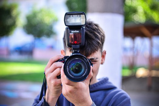photographer-8380053_1280.jpg