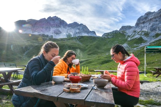 nuit-en-yourte-peisey-vallandry-ete-2022-c-infosnews-173-633c2cd81ce16014394547.jpg