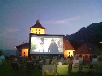 cinebus.jpg