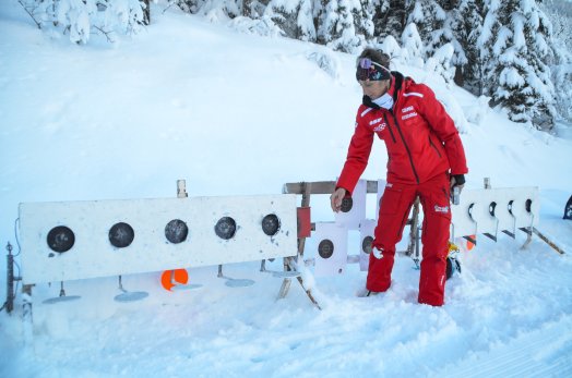 biathlon initiation ESF - Peisey -hiver2025-©infosnews-140.jpg