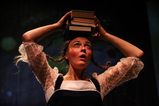 Copyright Cie Dos Mundos al Arte 14.jpg