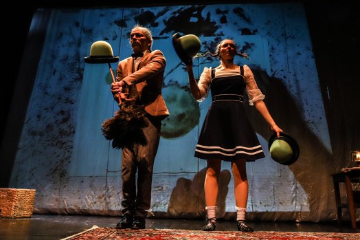 Copyright Cie Dos Mundos al Arte 6.jpg