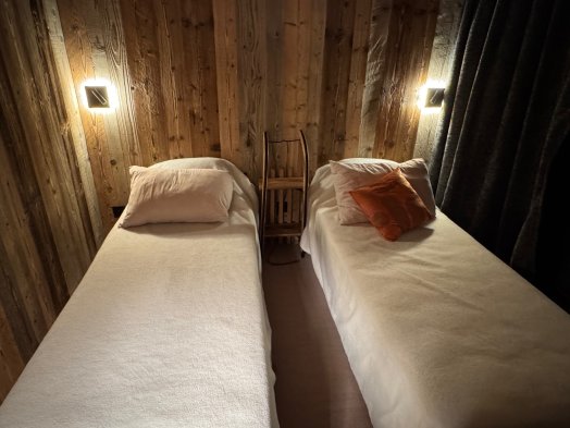 Les menuires Ghislaine chambre.jpg