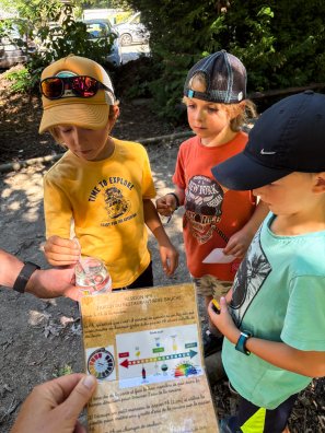 Aime-Micro-av-AN-Rafting-escape game kids gardiens riviere-ETE 2025-©infosnews-65.jpg