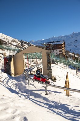 Luge_sur_rails_-_La_Mine-Marine_VERNAZ-35917.JPG