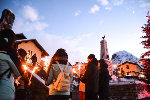 Visite aux flambeaux - Saint-Martin-de-Belleville - HIVER 2023 ©Infosnews-22.jpg