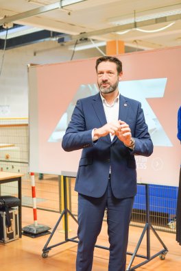 Moutiers-Lycée Ambroise Croizat-Journée Avenir industrie, neige et montagne-HIVER 2026©infosnews-21.jpg