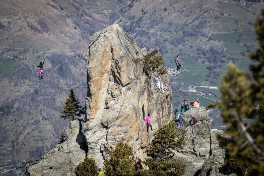 49-Surf-Highline-LesArcs©ManuReyboz .jpg