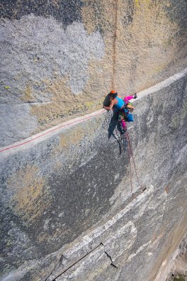 Queen Swing-Half Dome Thank God Ledge Kate©️Thibaut Marot.jpeg