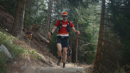 DOCU LOUIS PECH_Still024.jpg
