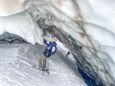 Grotte de glace-Péclet-Val Thorens-hiver2024-©infosnews-16.jpg